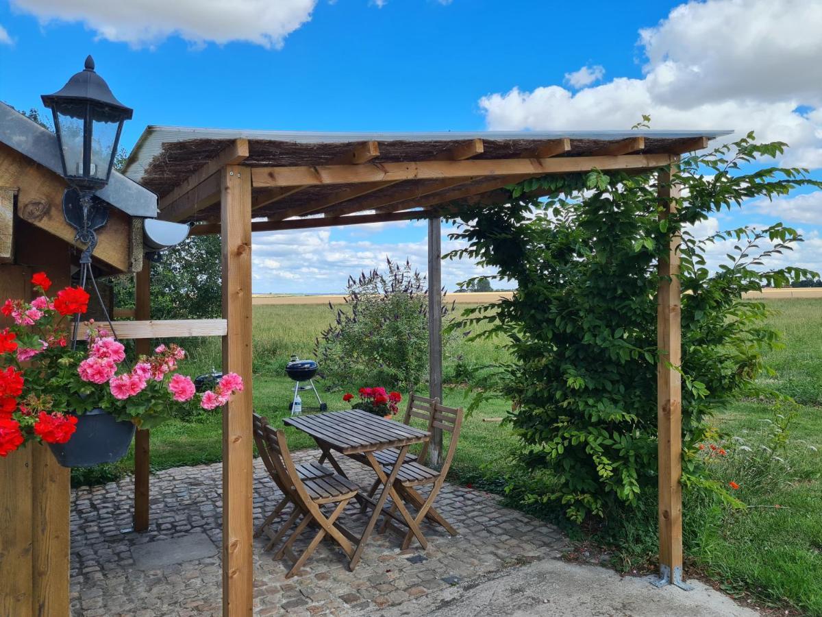 Le Chalet De La Ferme Du Tertre Villers-au-Tertre 外观 照片